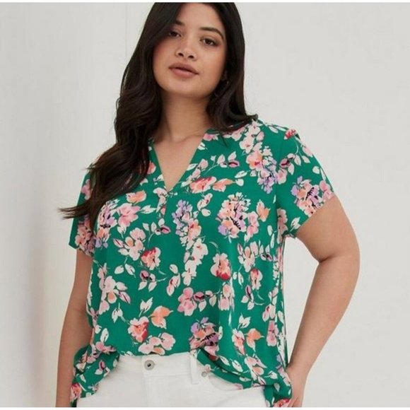 Torrid Womens Green Floral Print V Neck Top‎ Short Sleeve Blouse Plus Size 2 - Picture 2 of 10